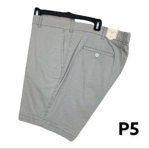 Men’s Sz 42 True Khaki Shorts NWT